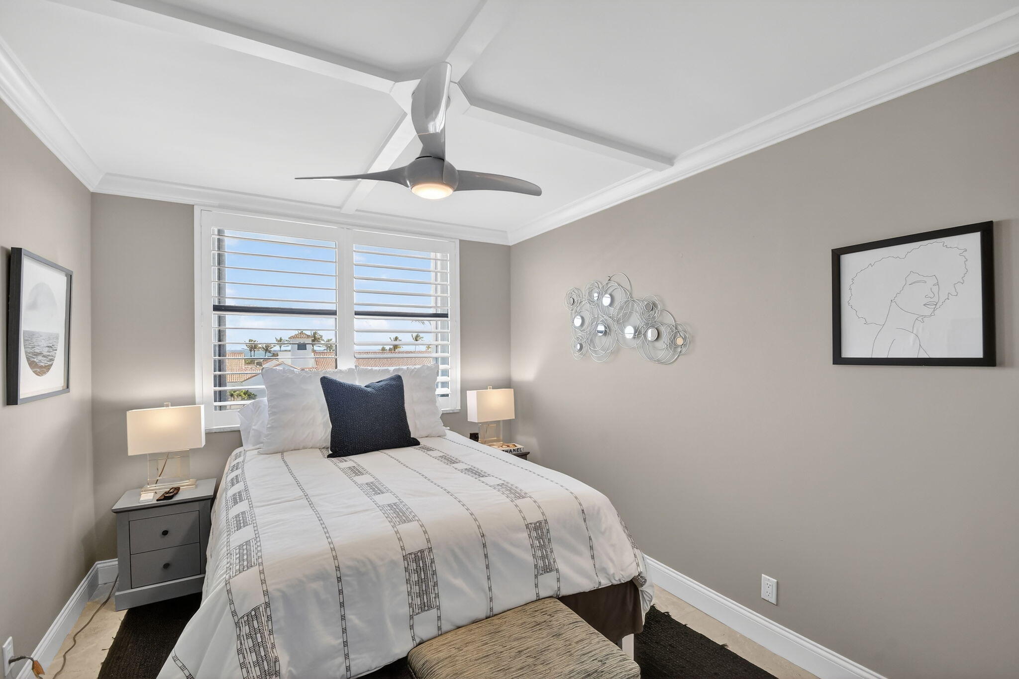 LA PALMA CONDO - Residential