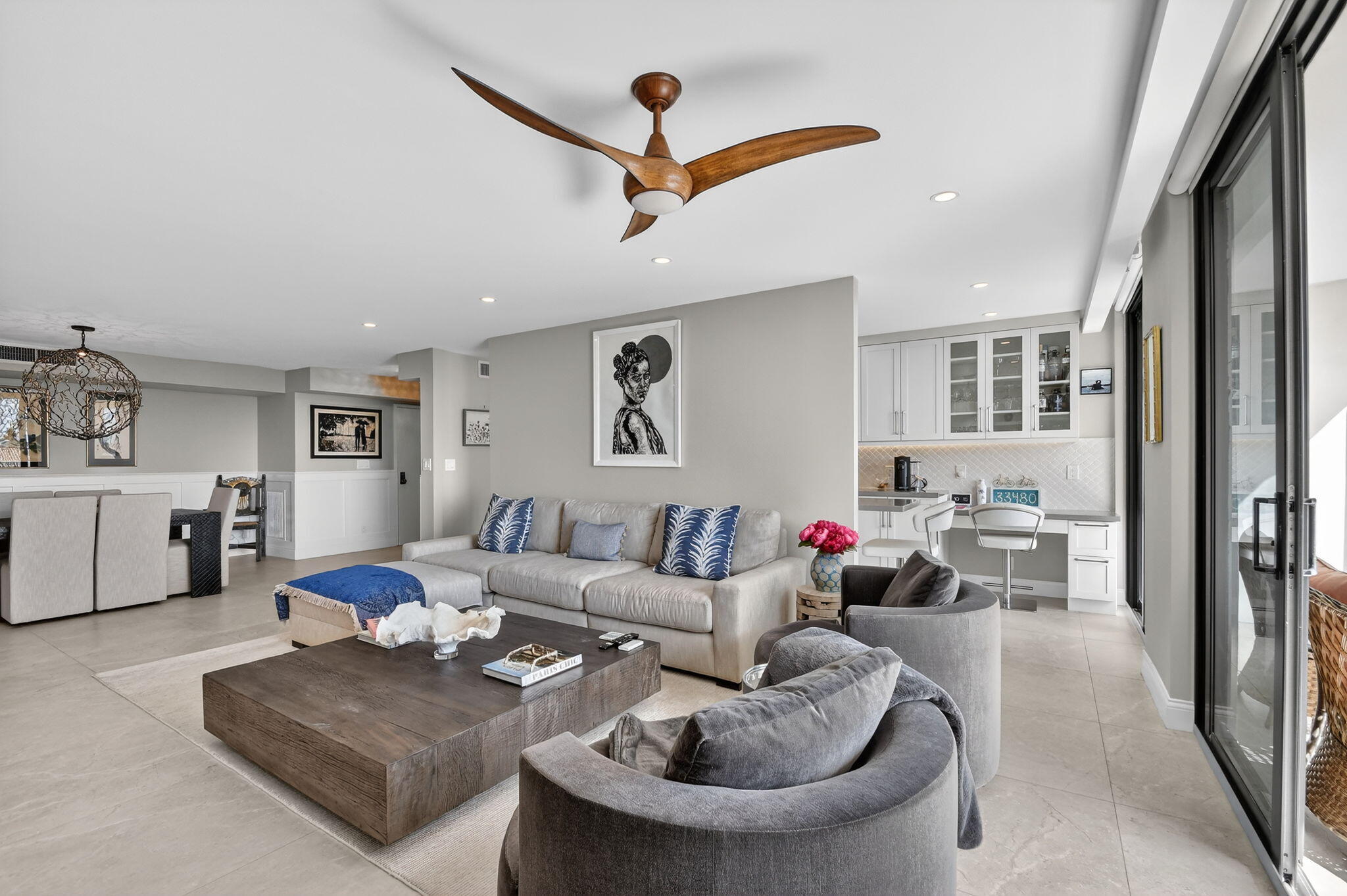 LA PALMA CONDO - Residential