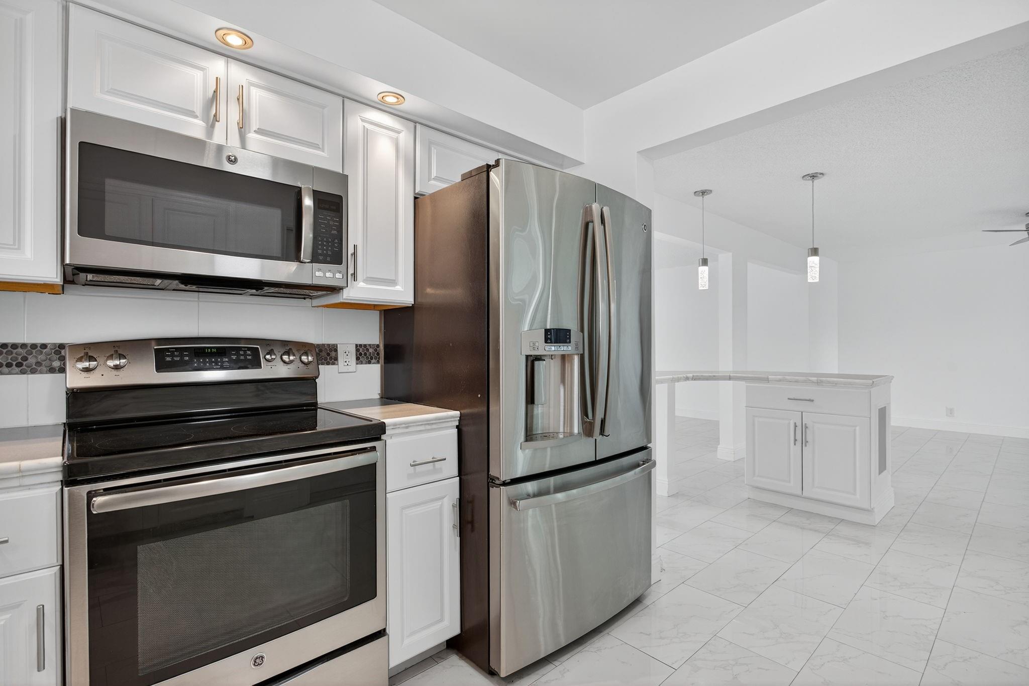 Leisureville Third Sec 65 - Residential