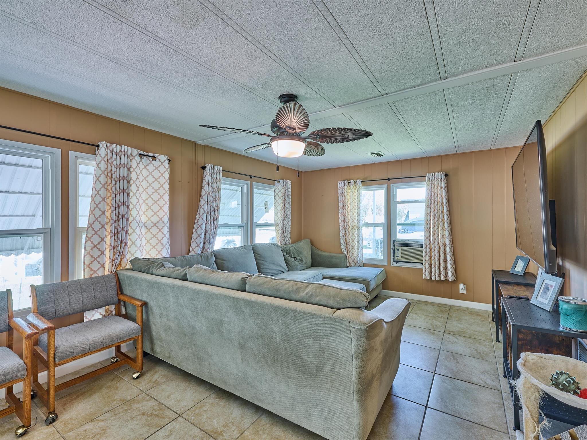 RIDGEWAY - Residential