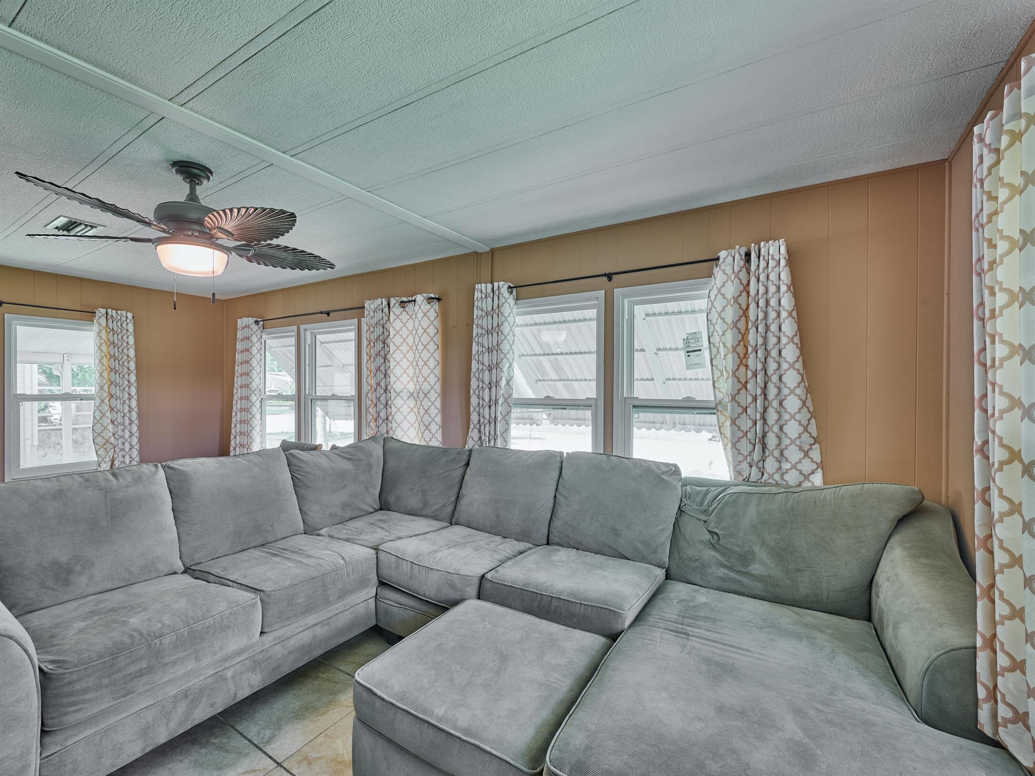 RIDGEWAY - Residential