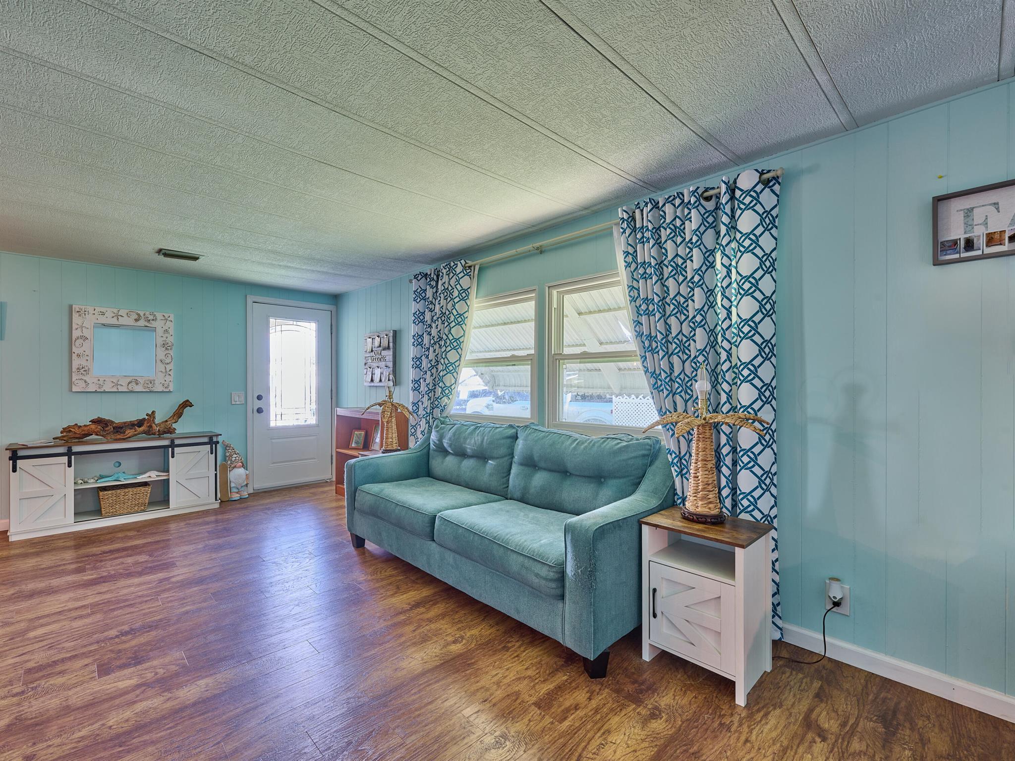 RIDGEWAY - Residential