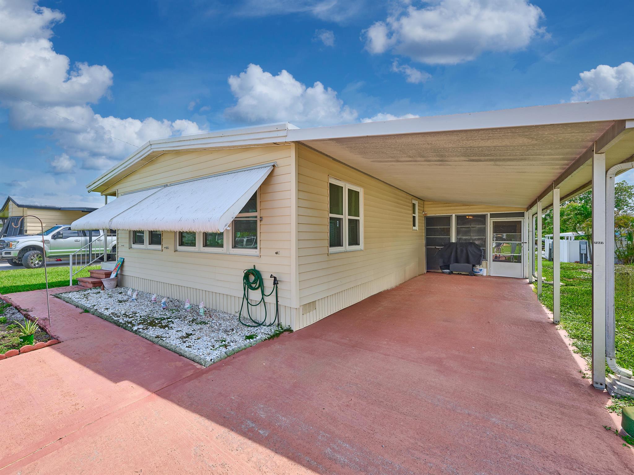 RIDGEWAY - Residential