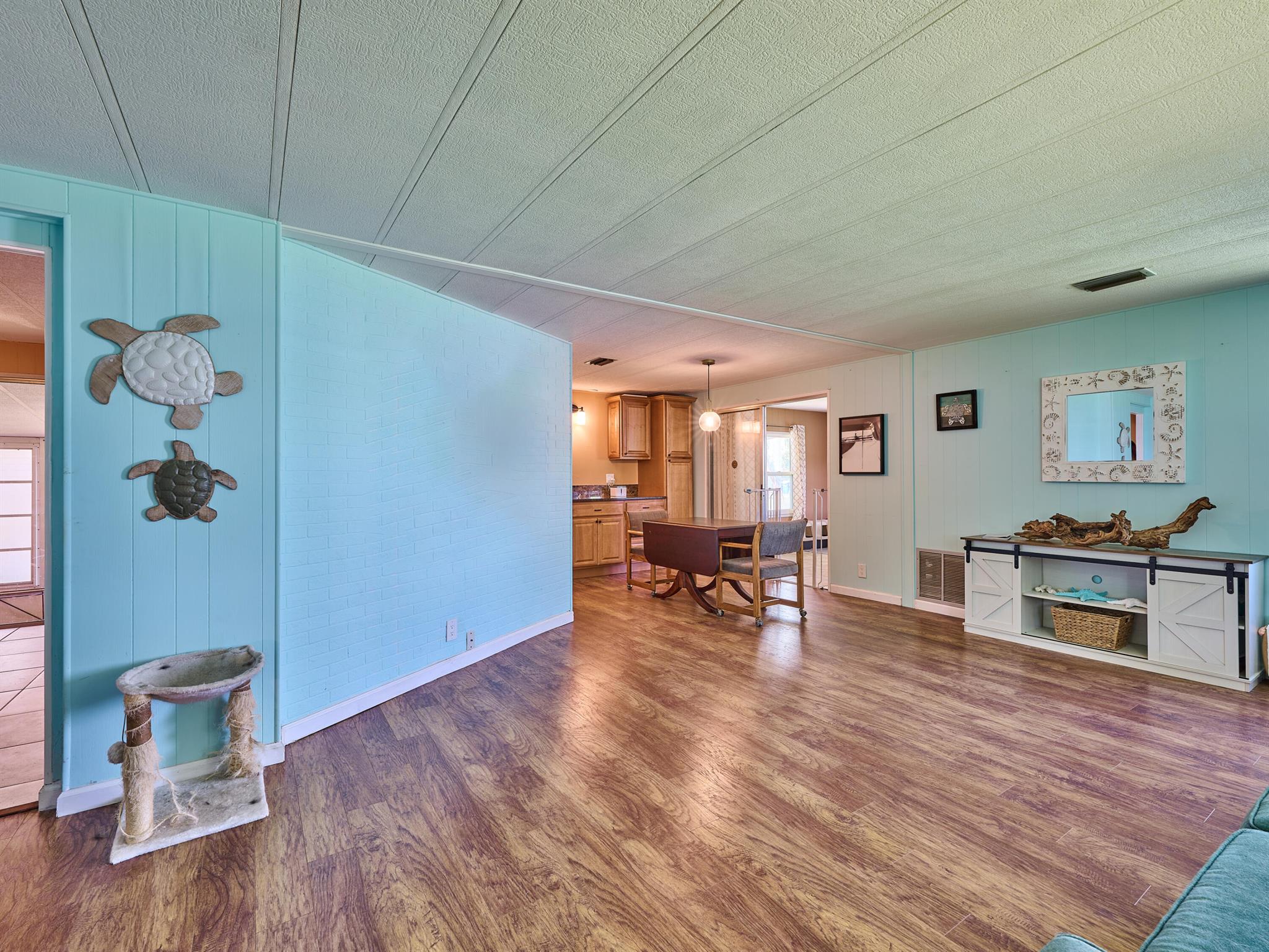 RIDGEWAY - Residential