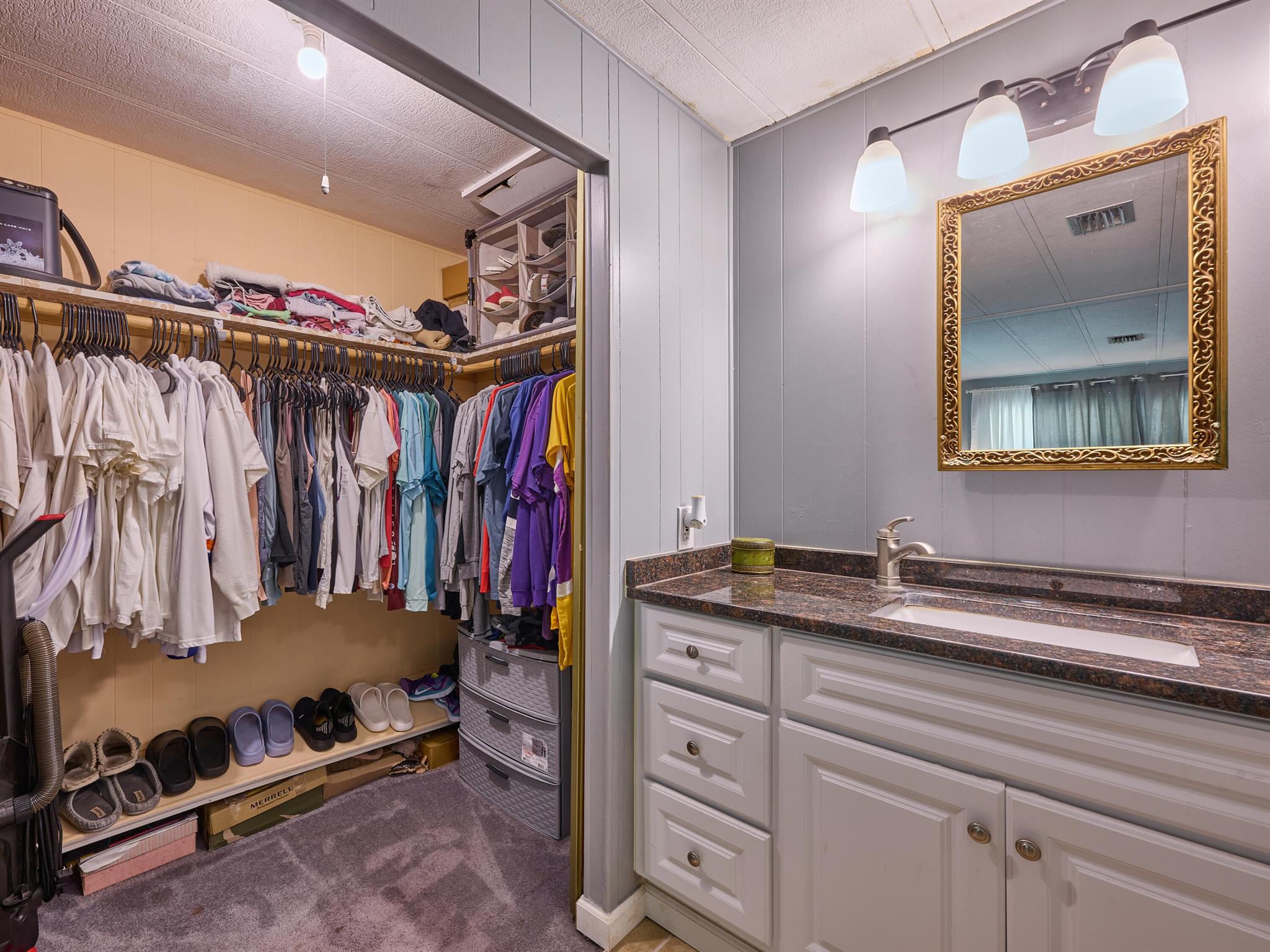 RIDGEWAY - Residential