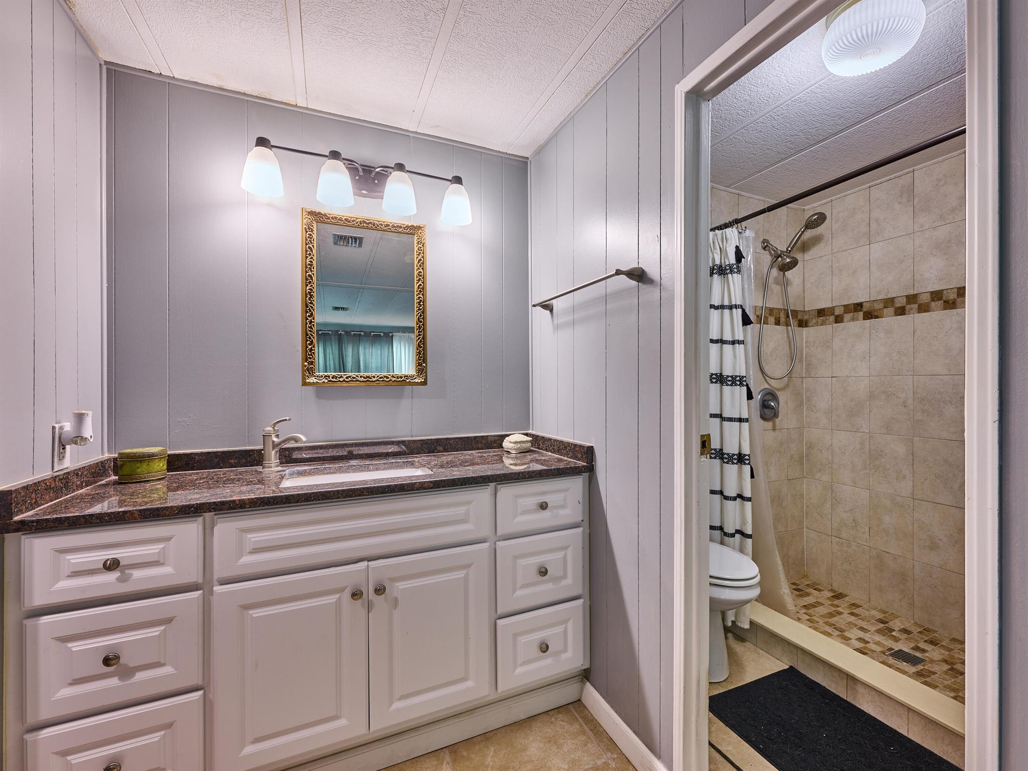 RIDGEWAY - Residential