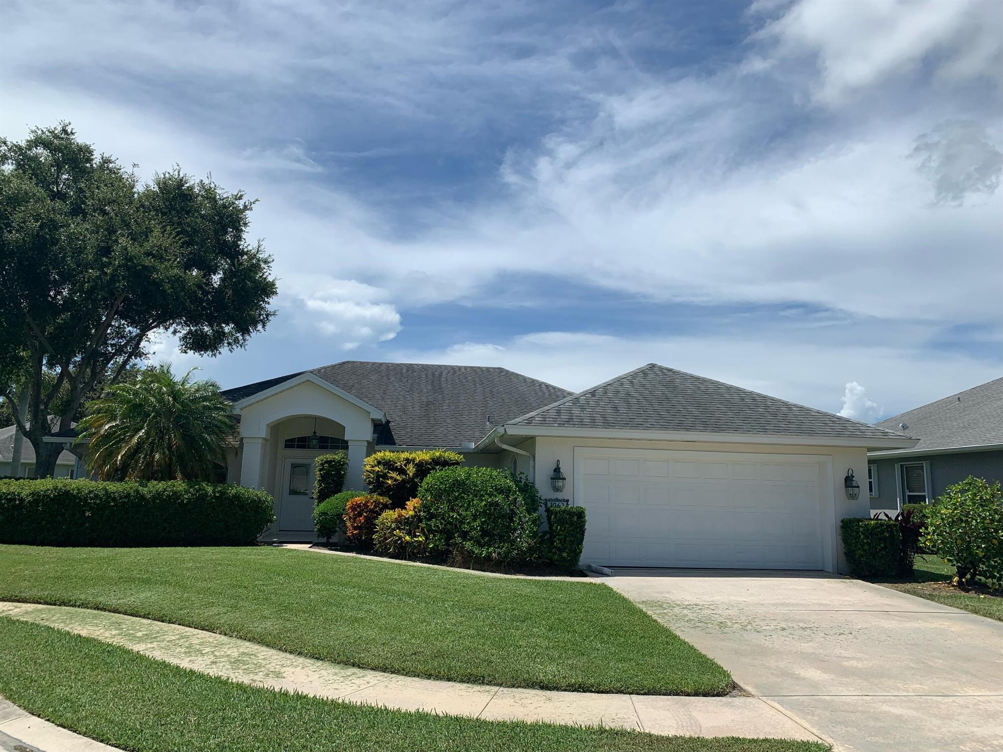 LAURELS PHASE III & IV THE - Residential