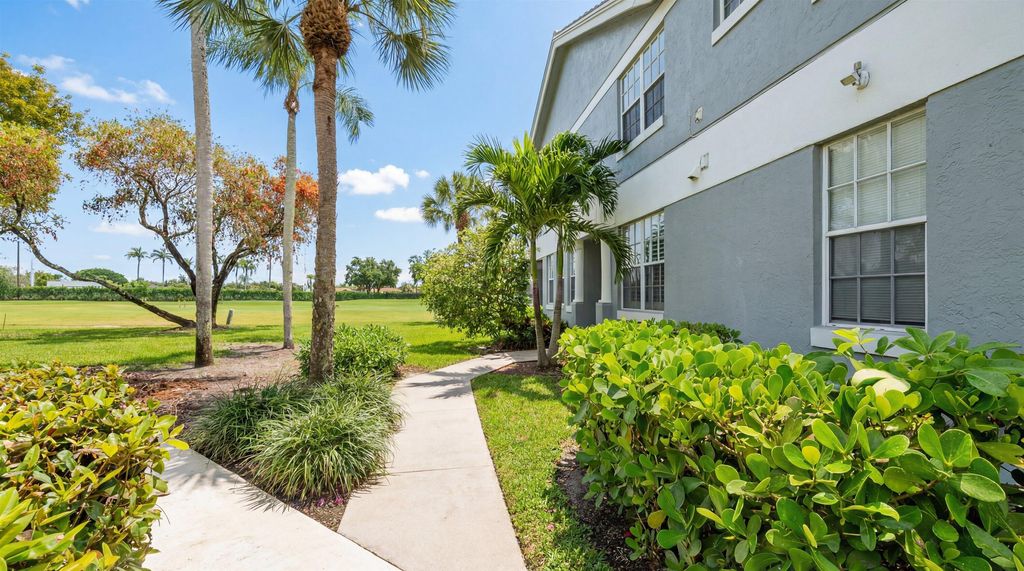 Photo of 10303 N Andover Coach Circle #A1, Lake Worth, FL 33449 (MLS # B26026139)