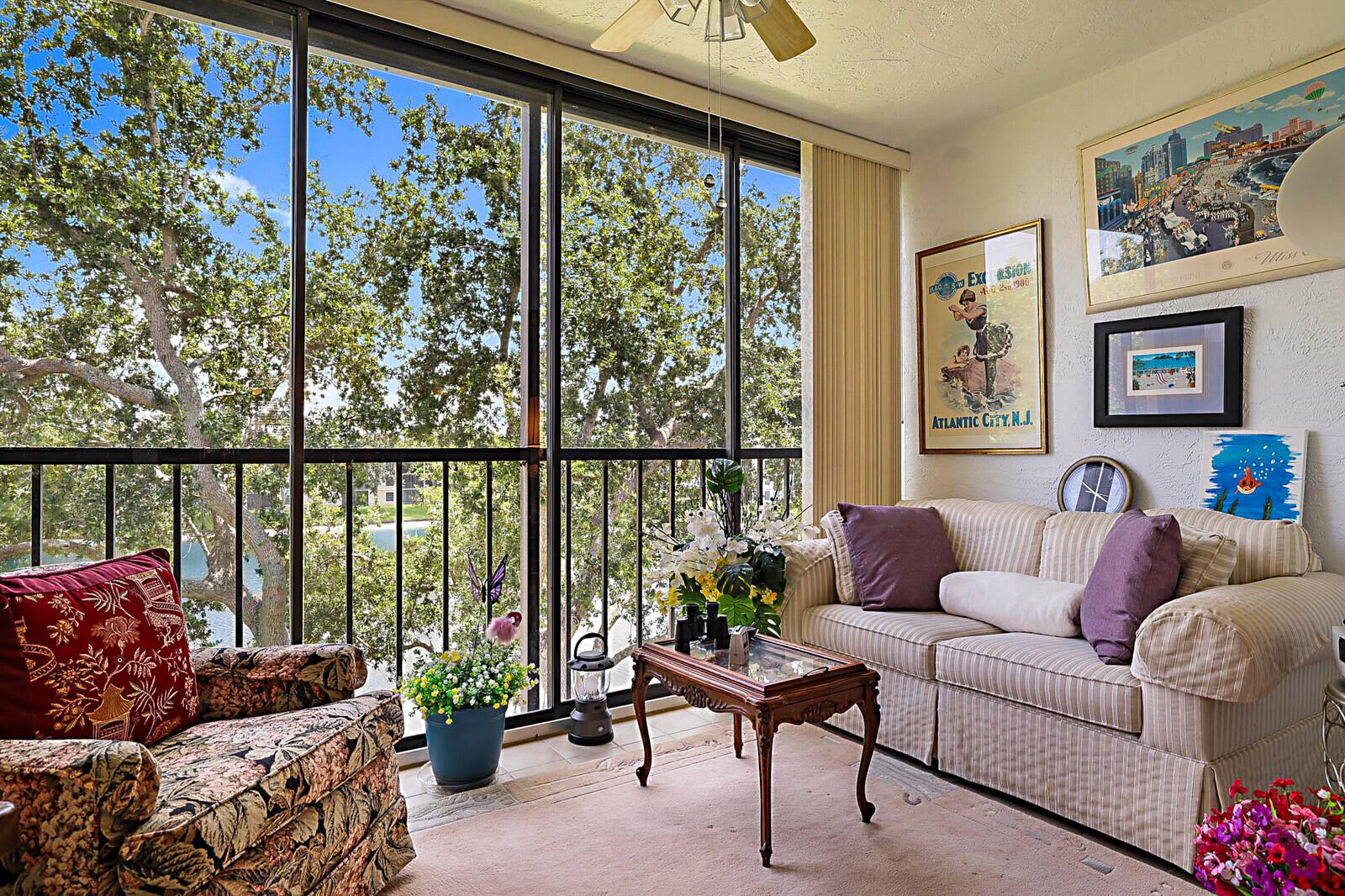 HUNTINGTON POINTE - Residential