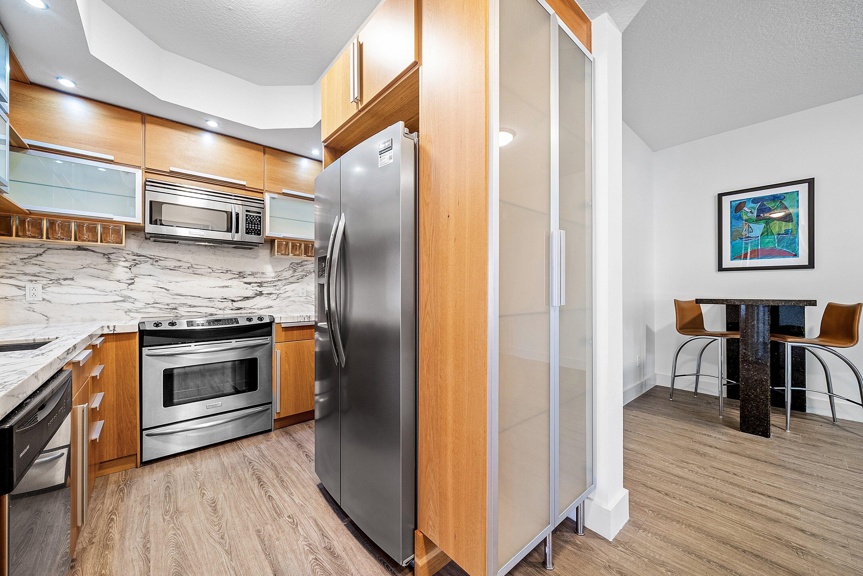 VILLAS AT HARBOR ISLES CONDO - Residential