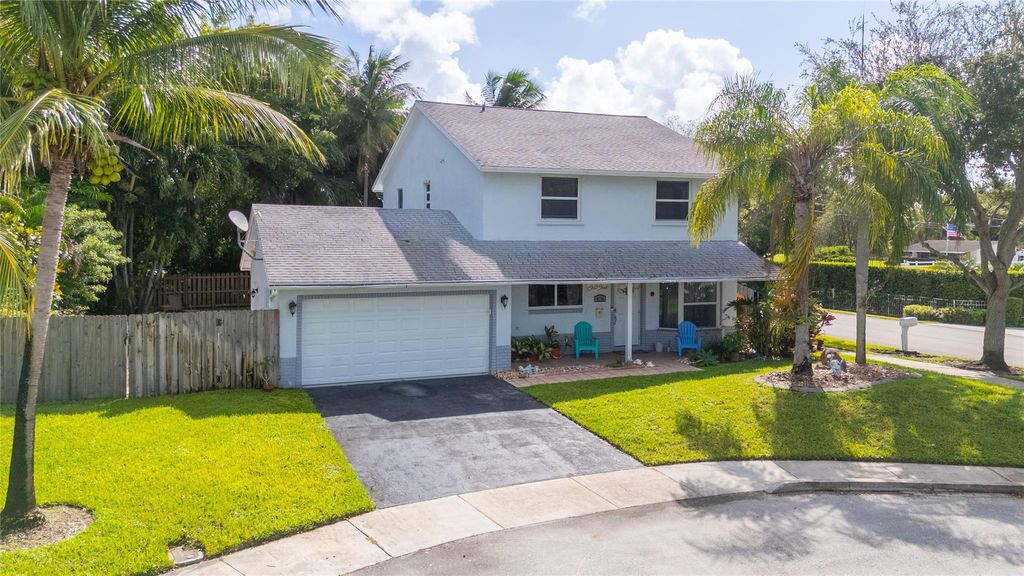 Photo of 4770 SW 57th Ter, Davie, FL 33314 (MLS # F10530263)