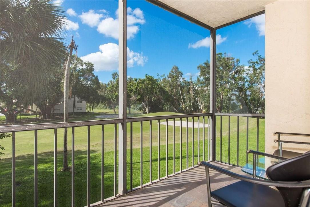 HOLLYBROOK GOLF & TENNIS - Residential