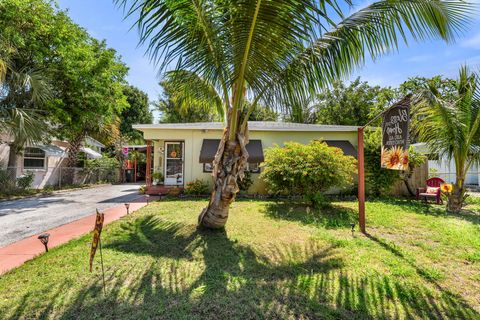 3032 Stanford Road West Palm Beach FL 33405