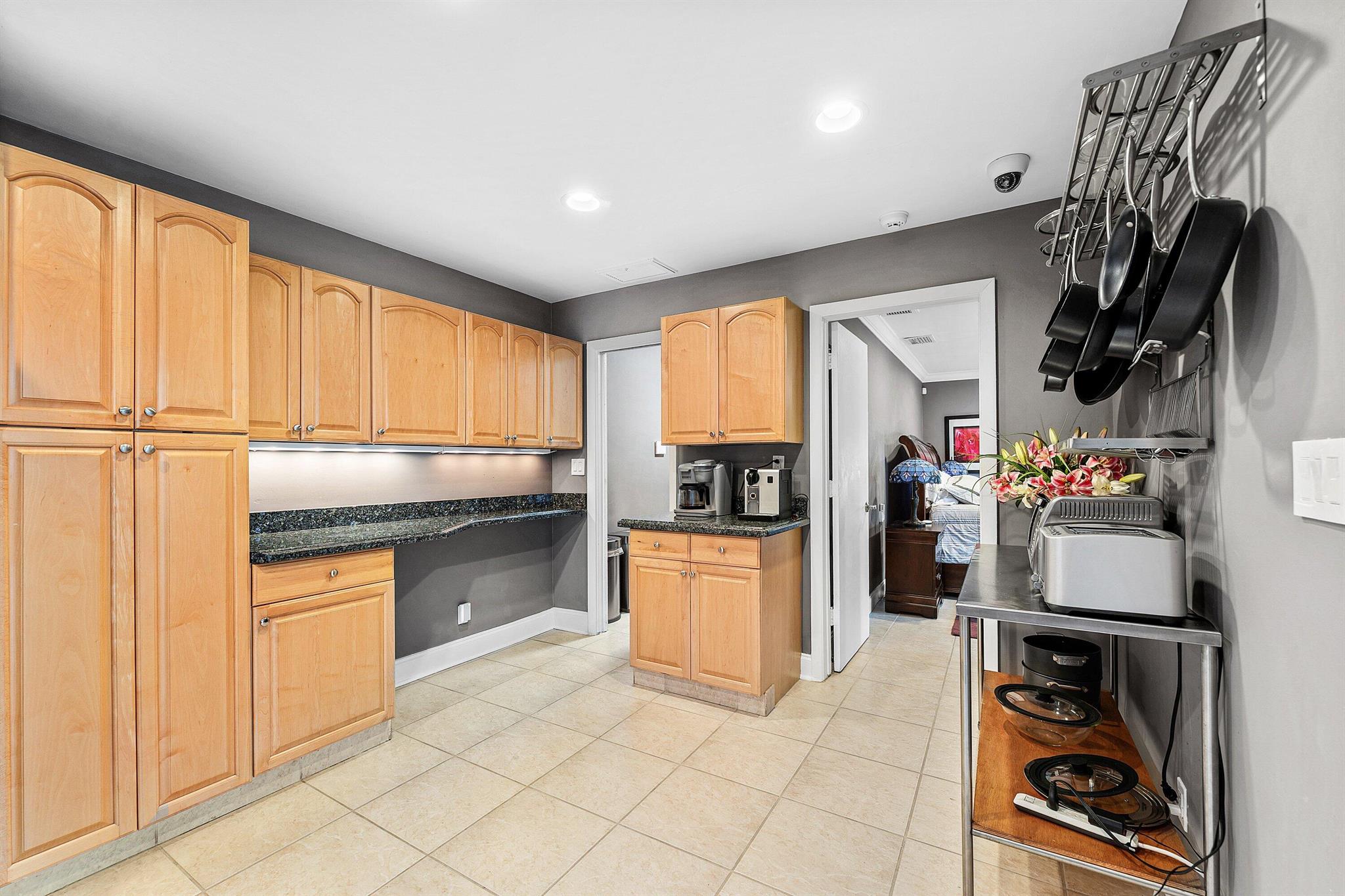 ROYAL PALM ACRES NINTH SE - Residential