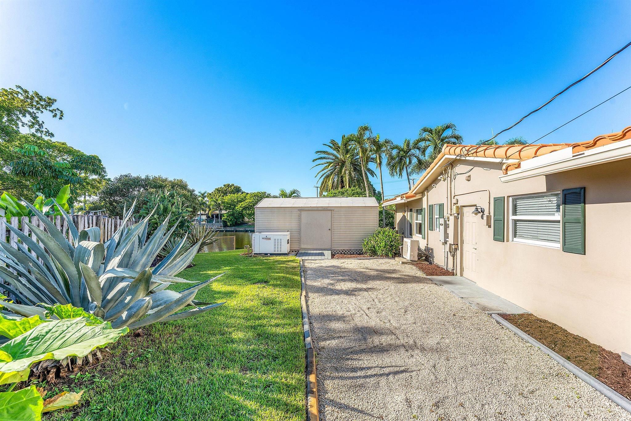 ROYAL PALM ACRES NINTH SE - Residential