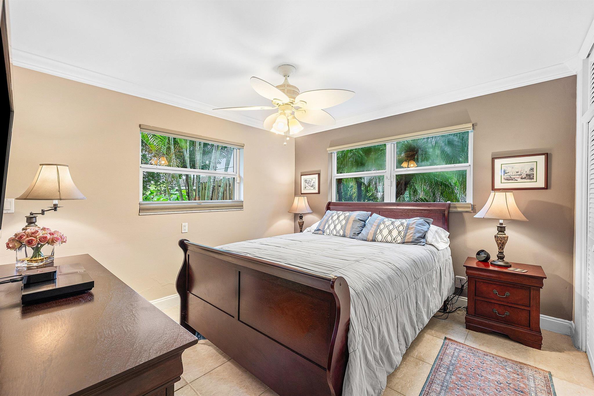 ROYAL PALM ACRES NINTH SE - Residential