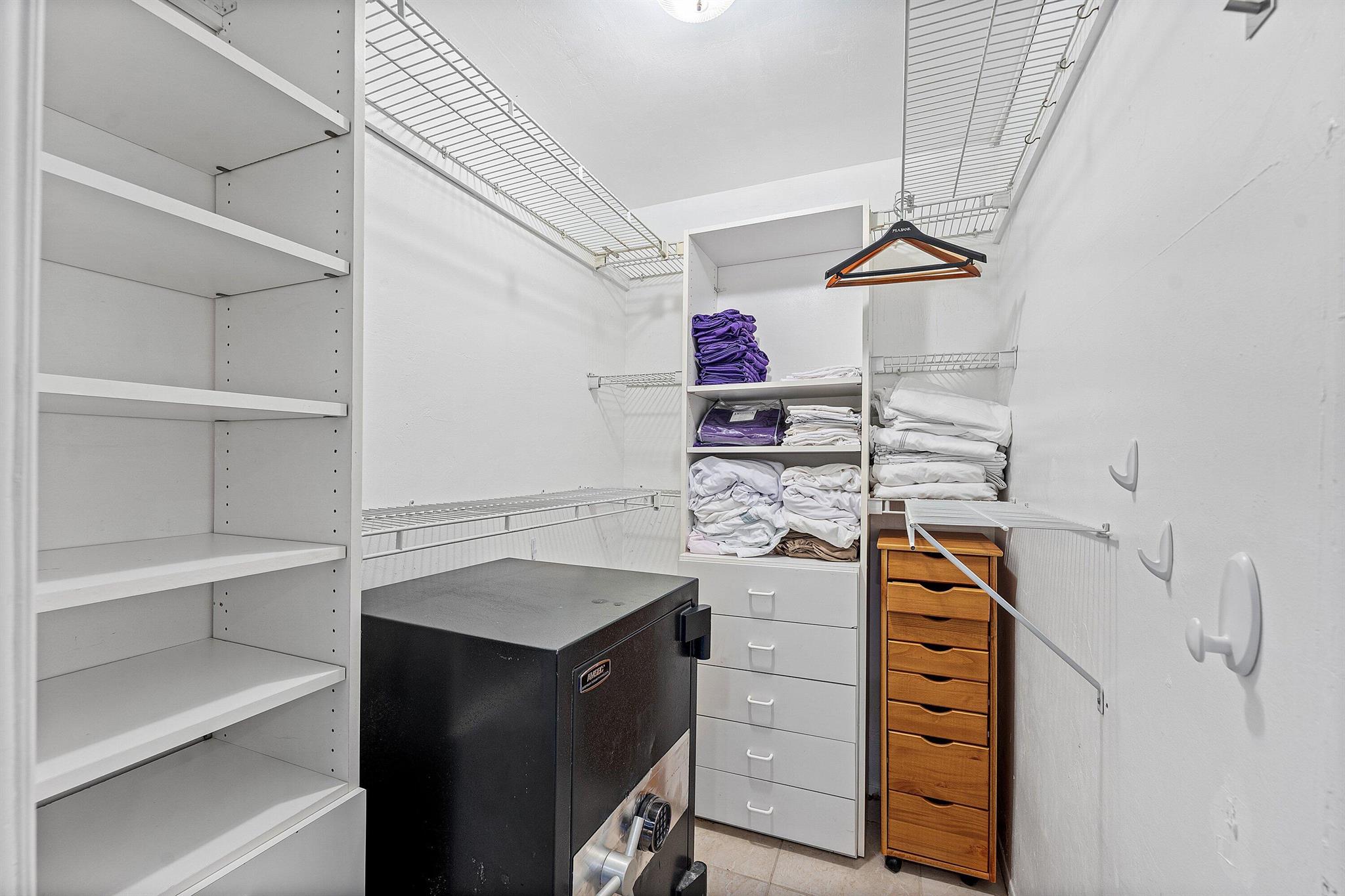 ROYAL PALM ACRES NINTH SE - Residential