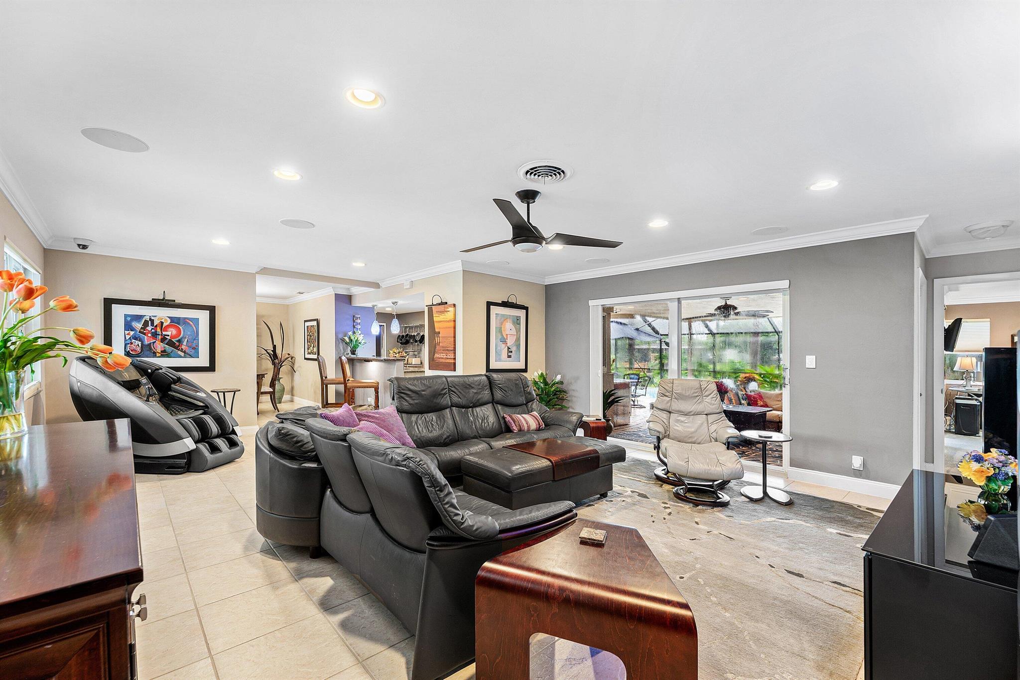 ROYAL PALM ACRES NINTH SE - Residential