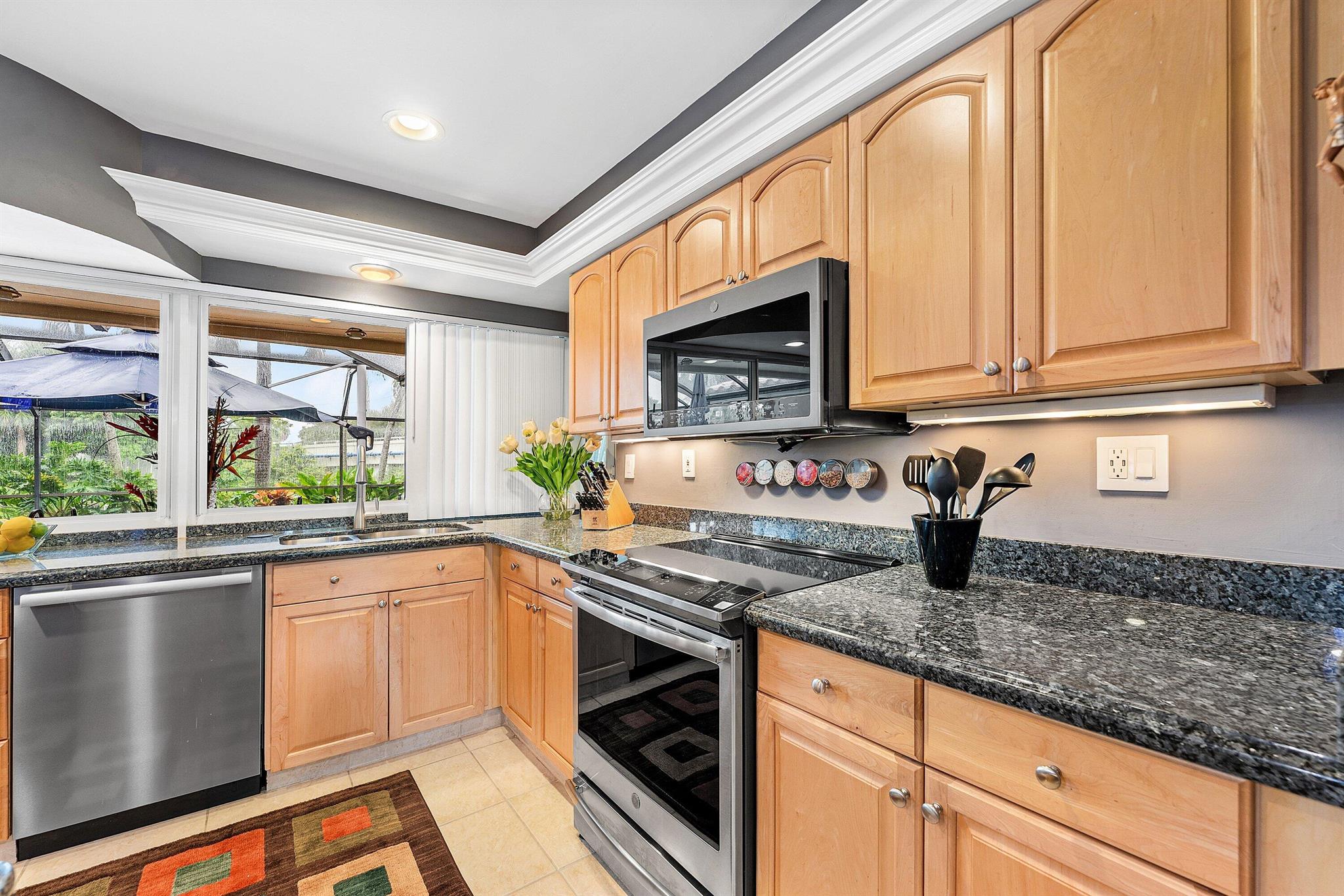 ROYAL PALM ACRES NINTH SE - Residential