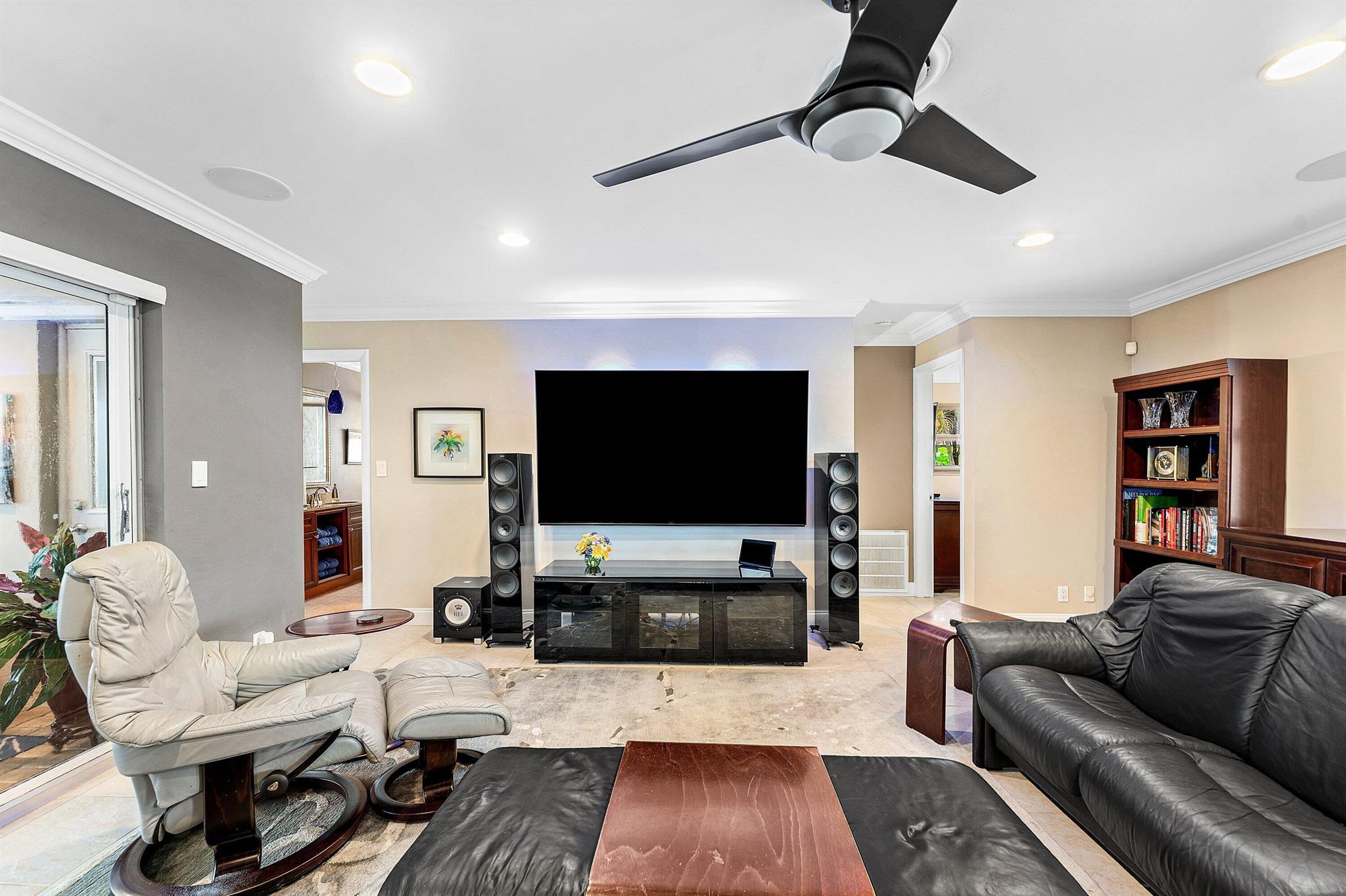 ROYAL PALM ACRES NINTH SE - Residential