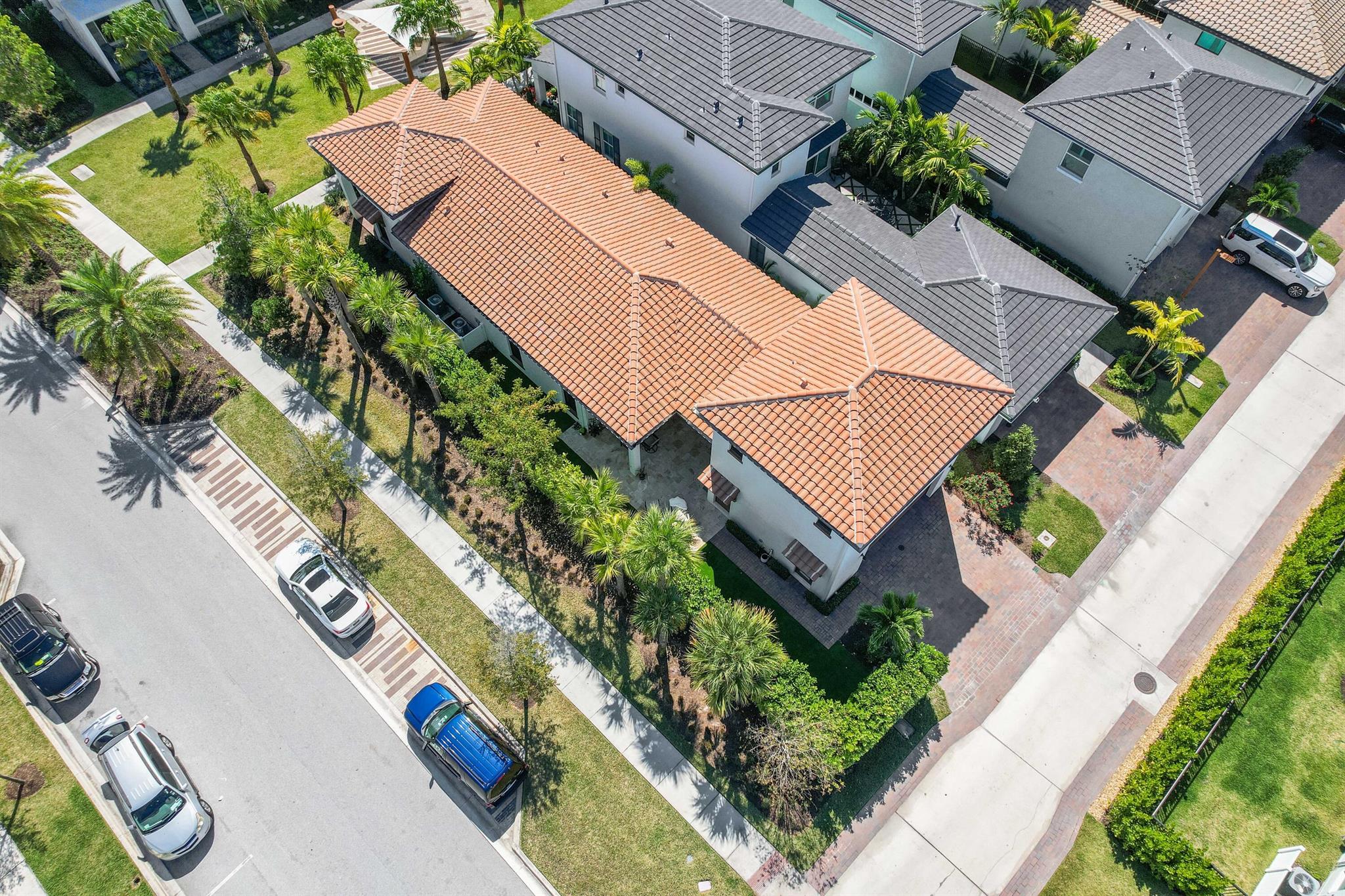 ALTON NEIGHBORHOOD - Residential