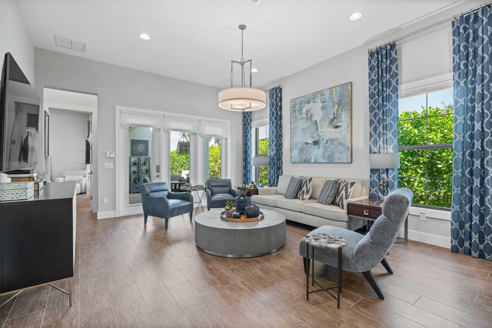 ALTON NEIGHBORHOOD - Residential