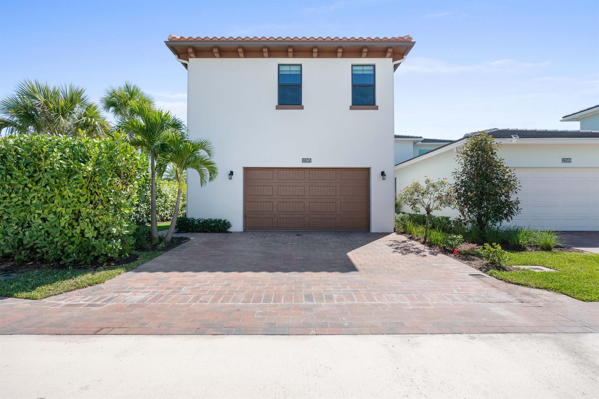 ALTON NEIGHBORHOOD - Residential