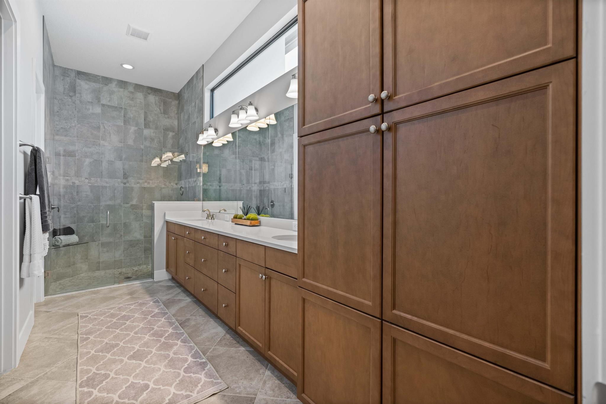 ALTON NEIGHBORHOOD - Residential