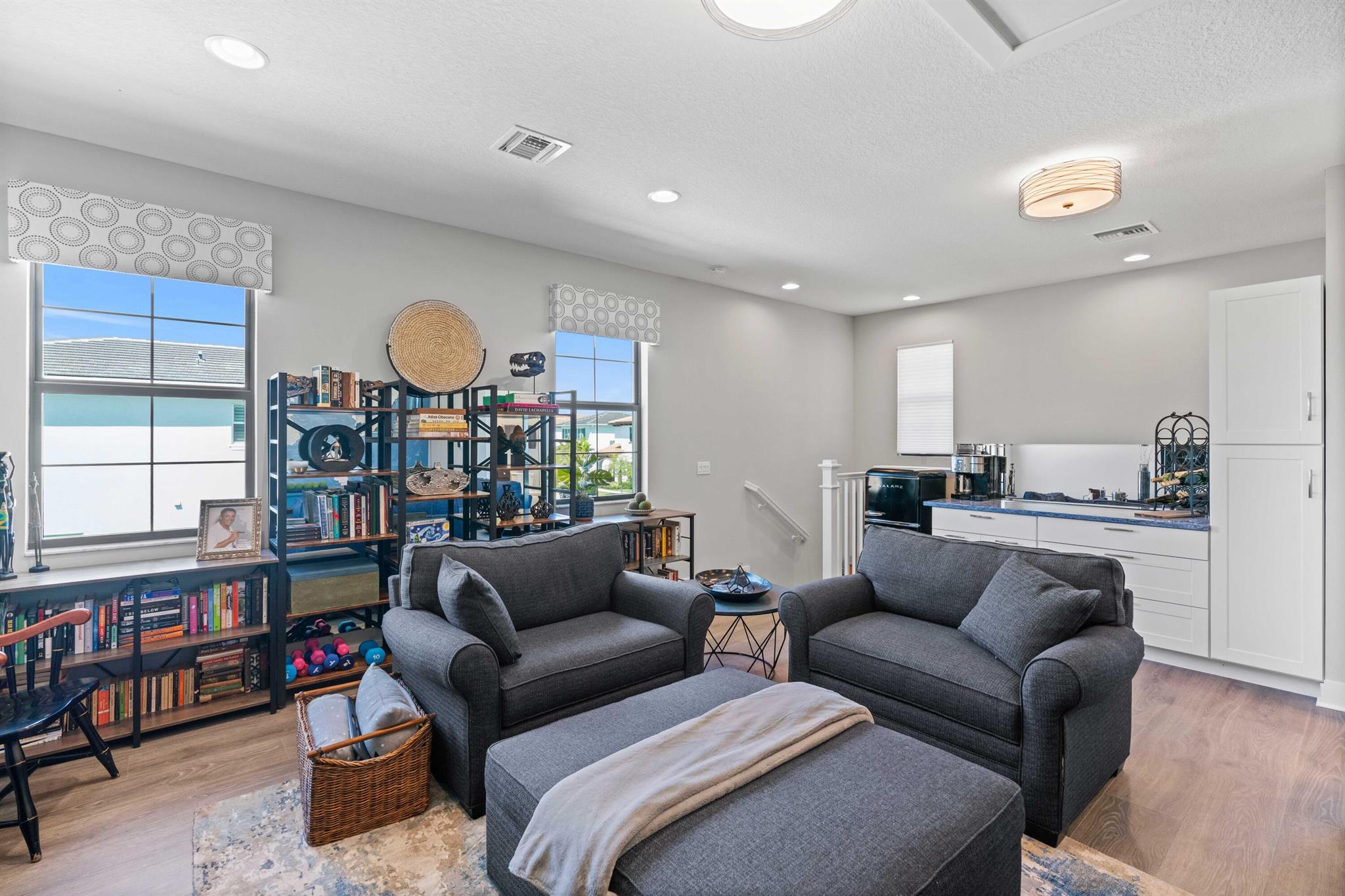 ALTON NEIGHBORHOOD - Residential