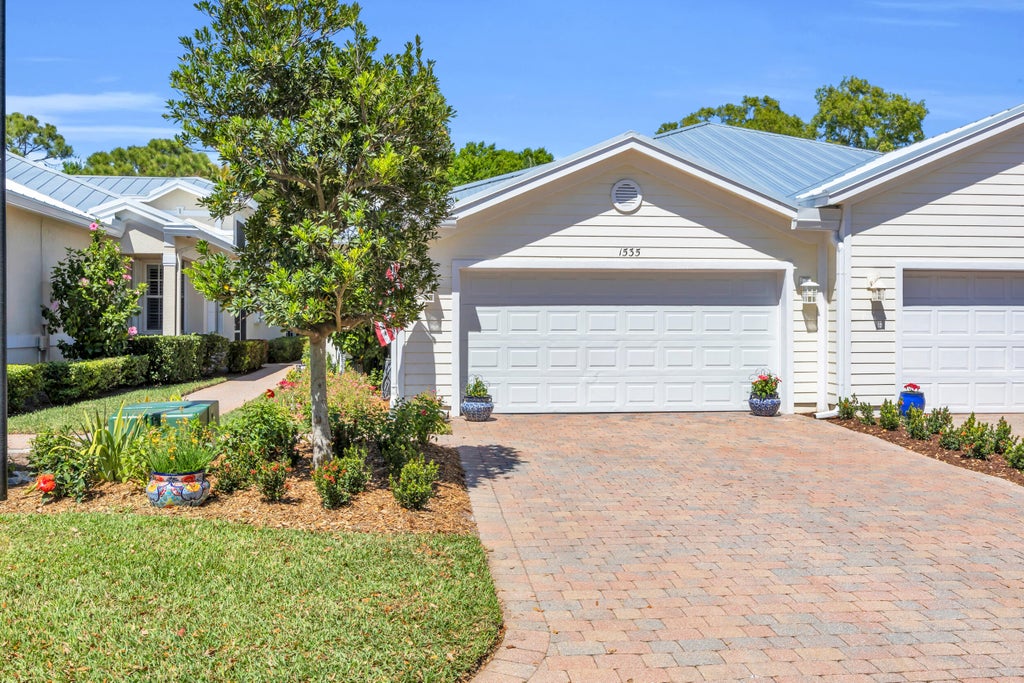 Photo of 1535 SE Tidewater Place, Stuart, FL 34997 (MLS # R11086838)