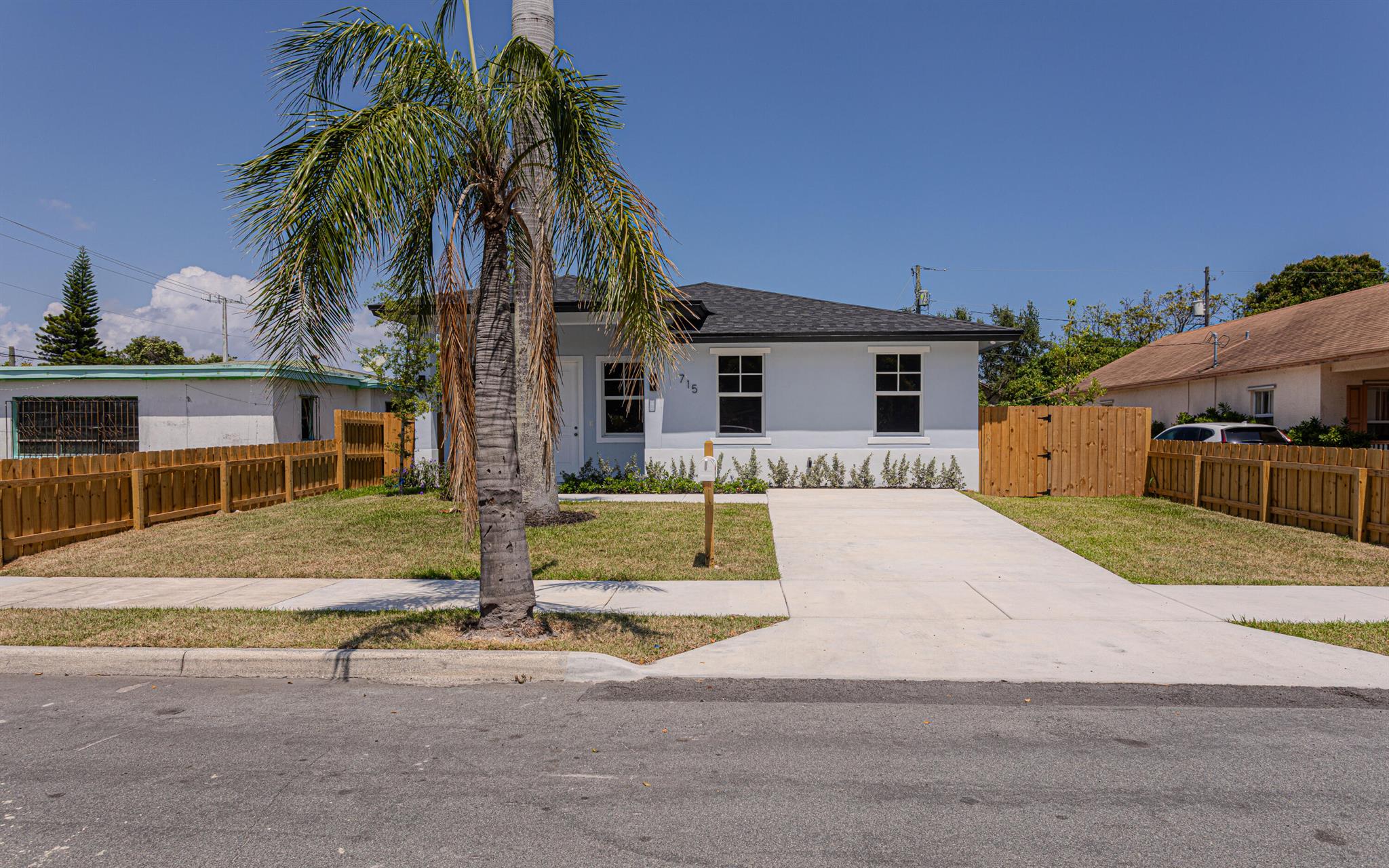 715 37th Street