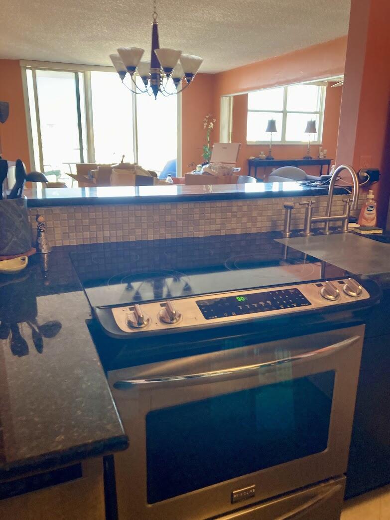 LE CHATEAU ROYAL CONDO - Residential Lease