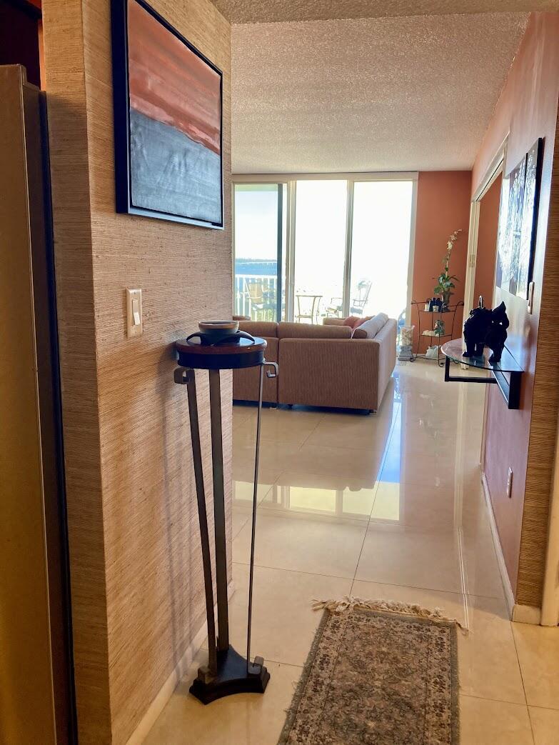 LE CHATEAU ROYAL CONDO - Residential Lease
