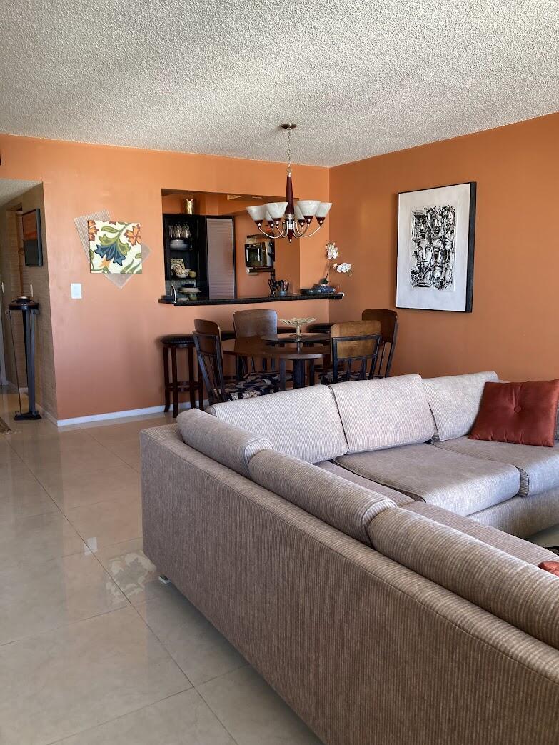LE CHATEAU ROYAL CONDO - Residential Lease