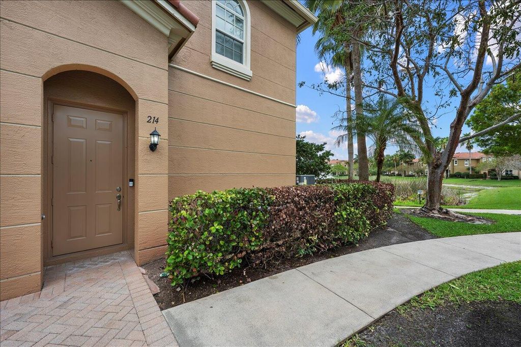 Photo of 4986 Bonsai Circle #Apt 214, Palm Beach Gardens, FL 33418 (MLS # B26009117)