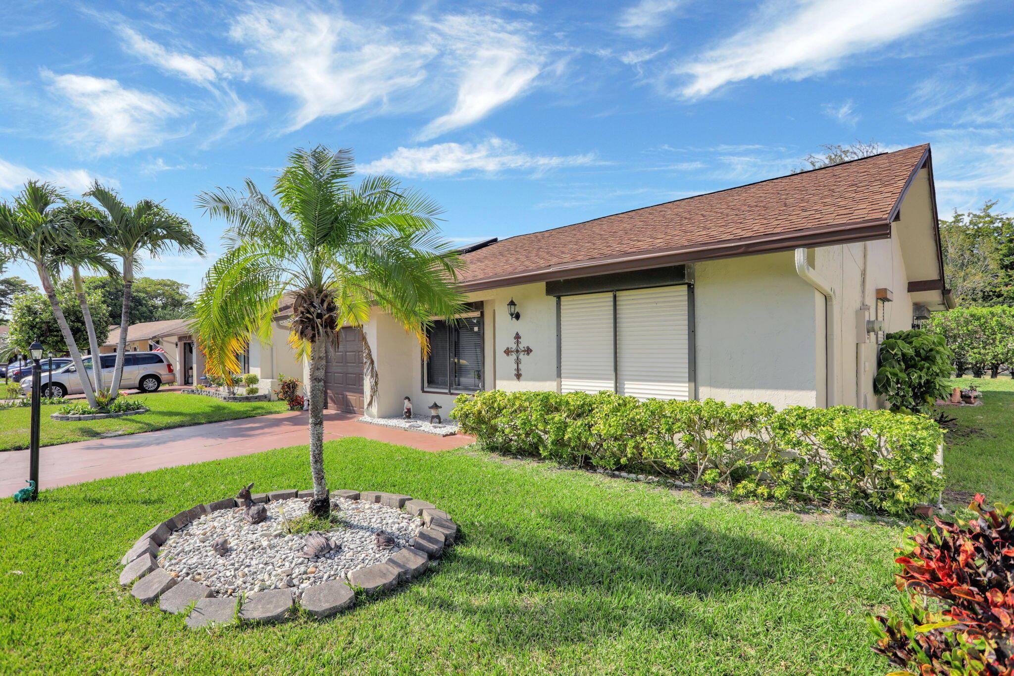 2077 SW 15 Place
