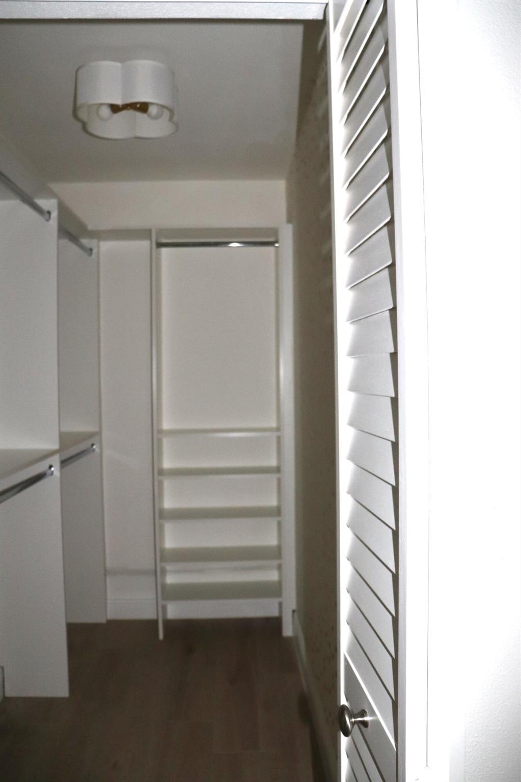 KINGS POINT MONACO CONDOS - Residential