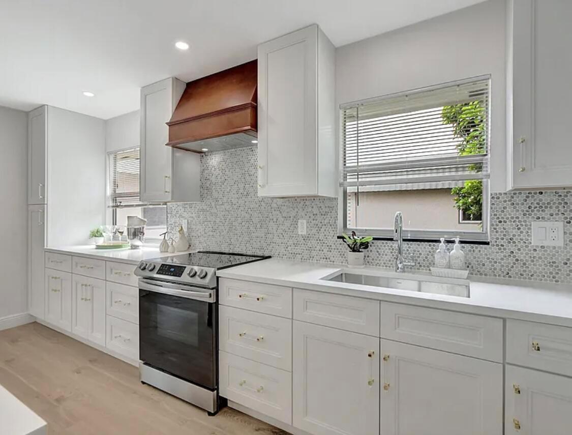 KINGS POINT MONACO CONDOS - Residential