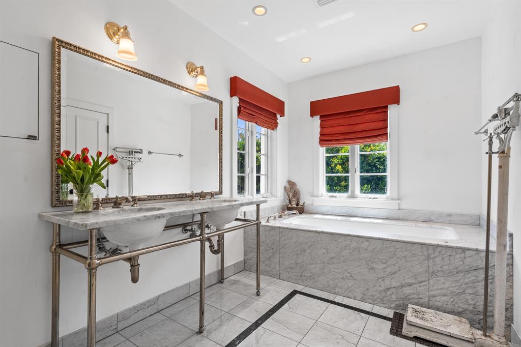 POINCIANA PARK 2ND ADD - Residential