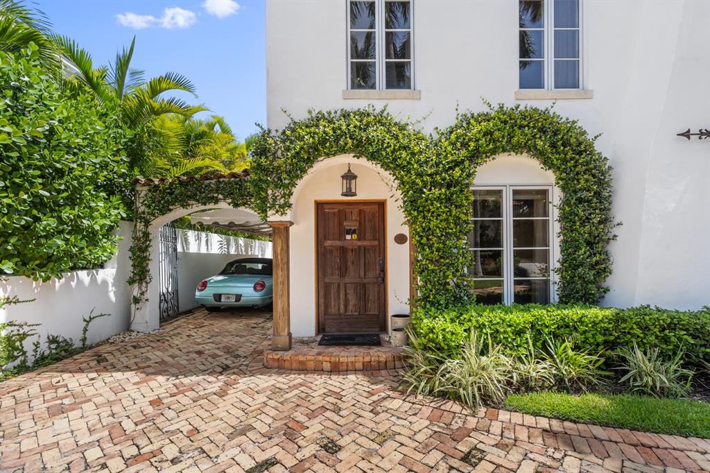 POINCIANA PARK 2ND ADD - Residential