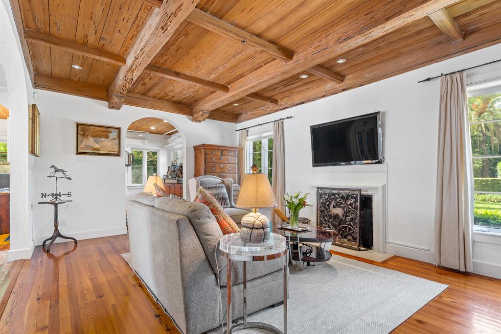 POINCIANA PARK 2ND ADD - Residential