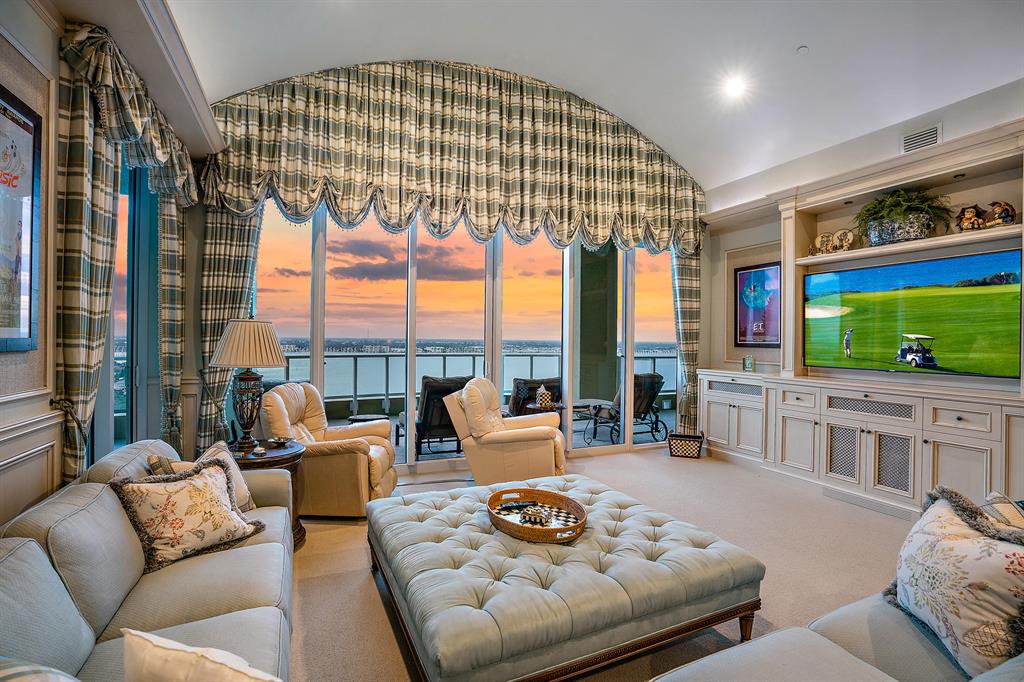 Ocean's Edge - Residential