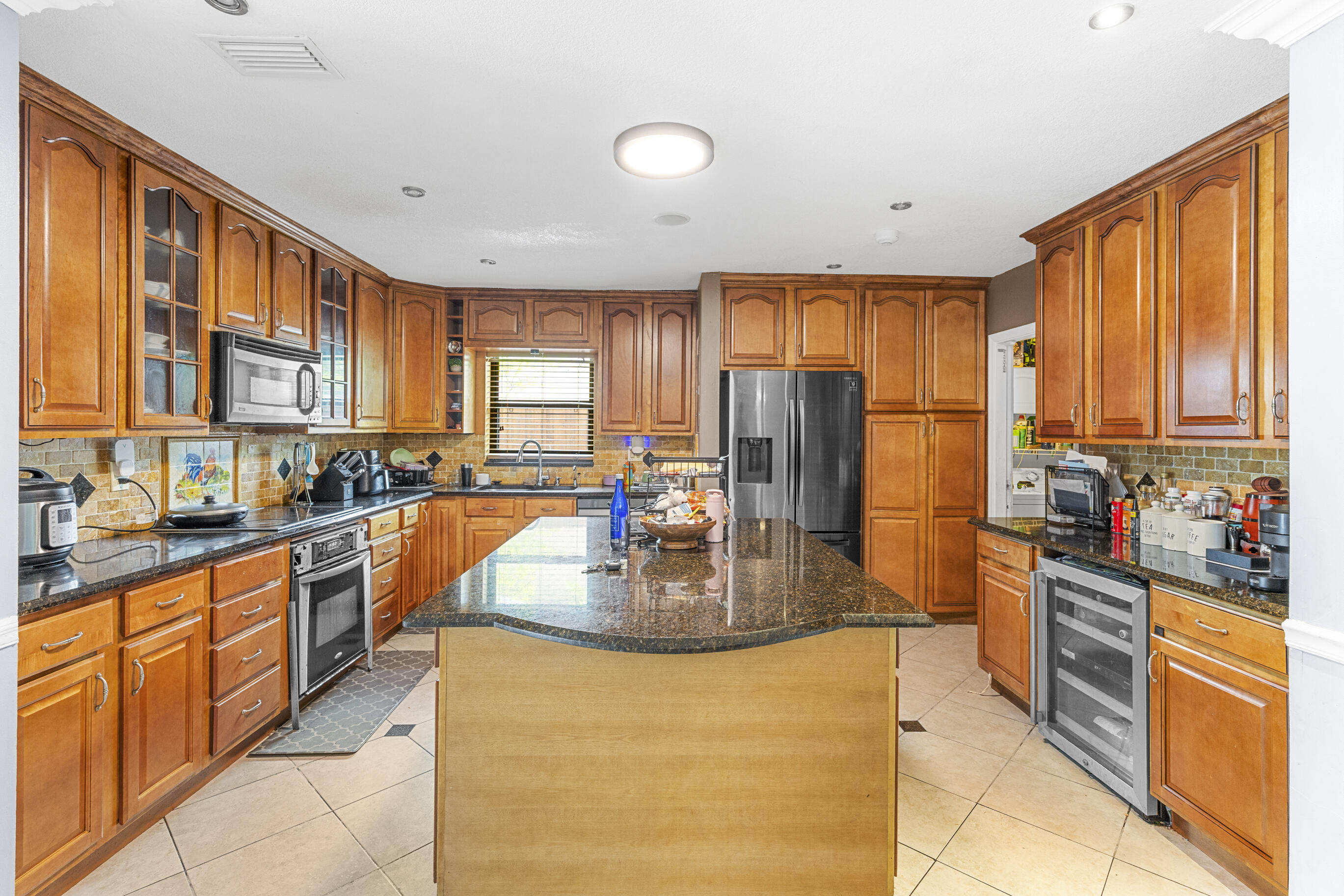 1408 SW 75th Avenue, North Lauderdale, FL, 33068/$501,000 3 1408 SW 75th Avenue