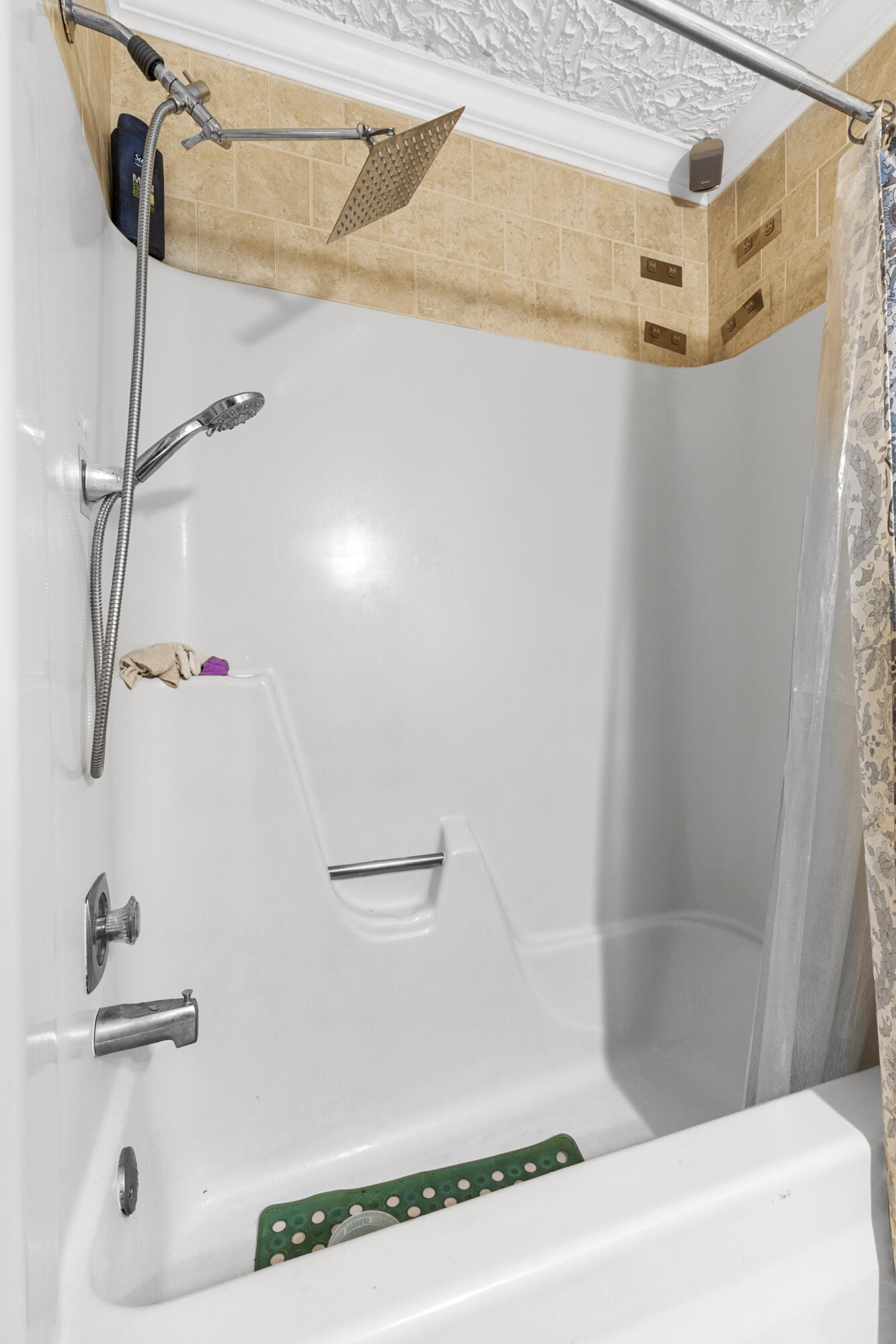 NORTH LAUDERDALE VILLAGE SEC 6 - Residential