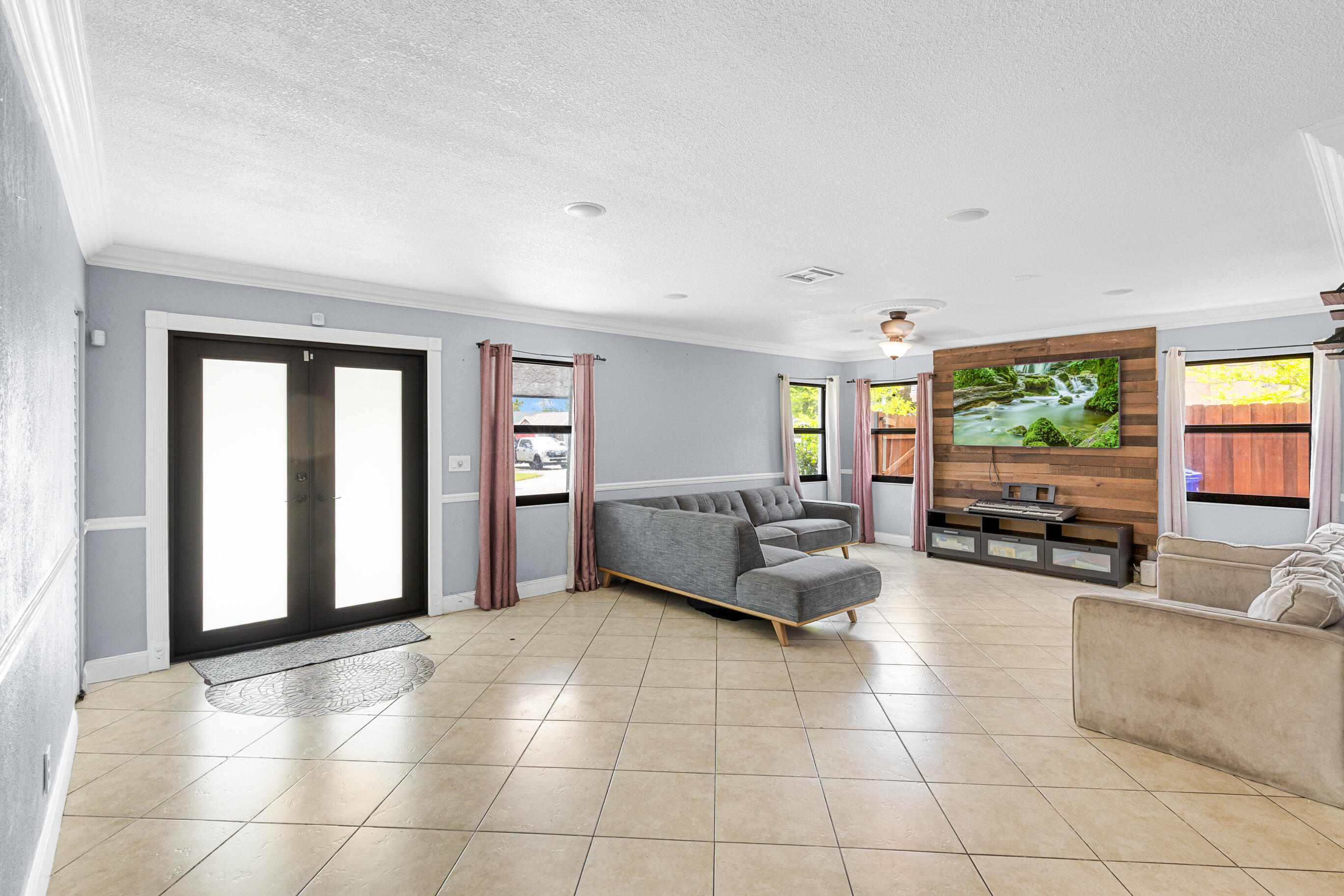 NORTH LAUDERDALE VILLAGE SEC 6 - Residential