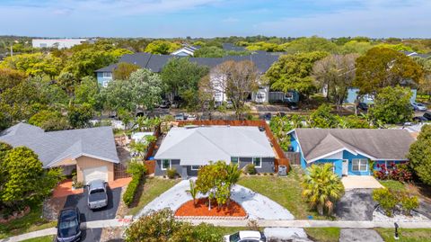 Home 65 1408 SW 75th Avenue North Lauderdale FL 33068