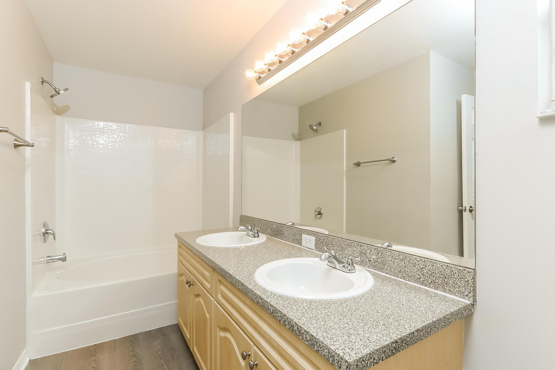 PORT ST LUCIE SECTION 19 - Residential Lease