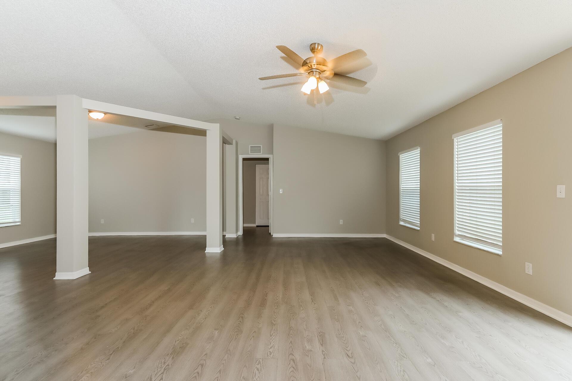 PORT ST LUCIE SECTION 19 - Residential Lease