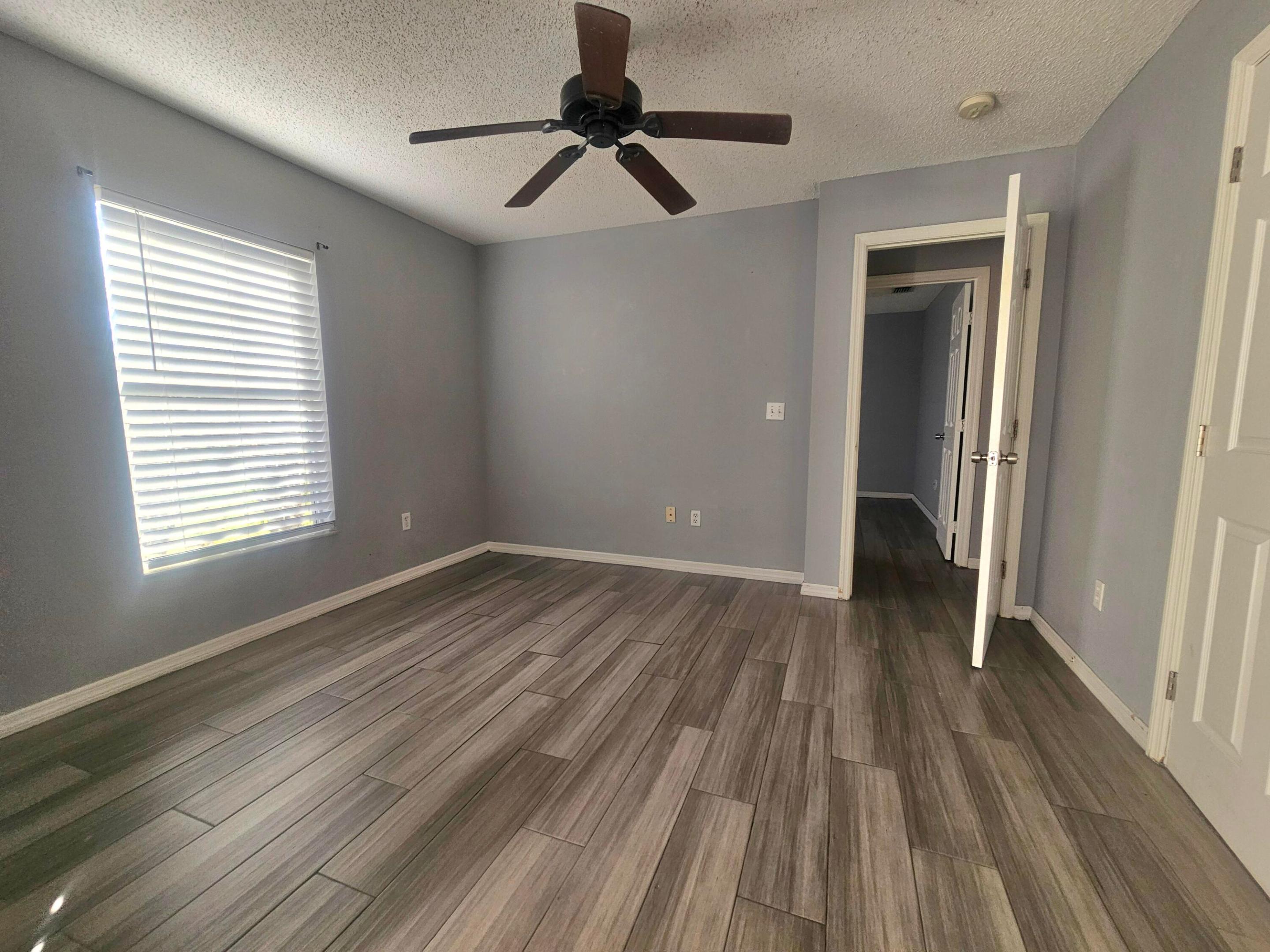 PORT ST LUCIE SECTION 9 - Residential Lease