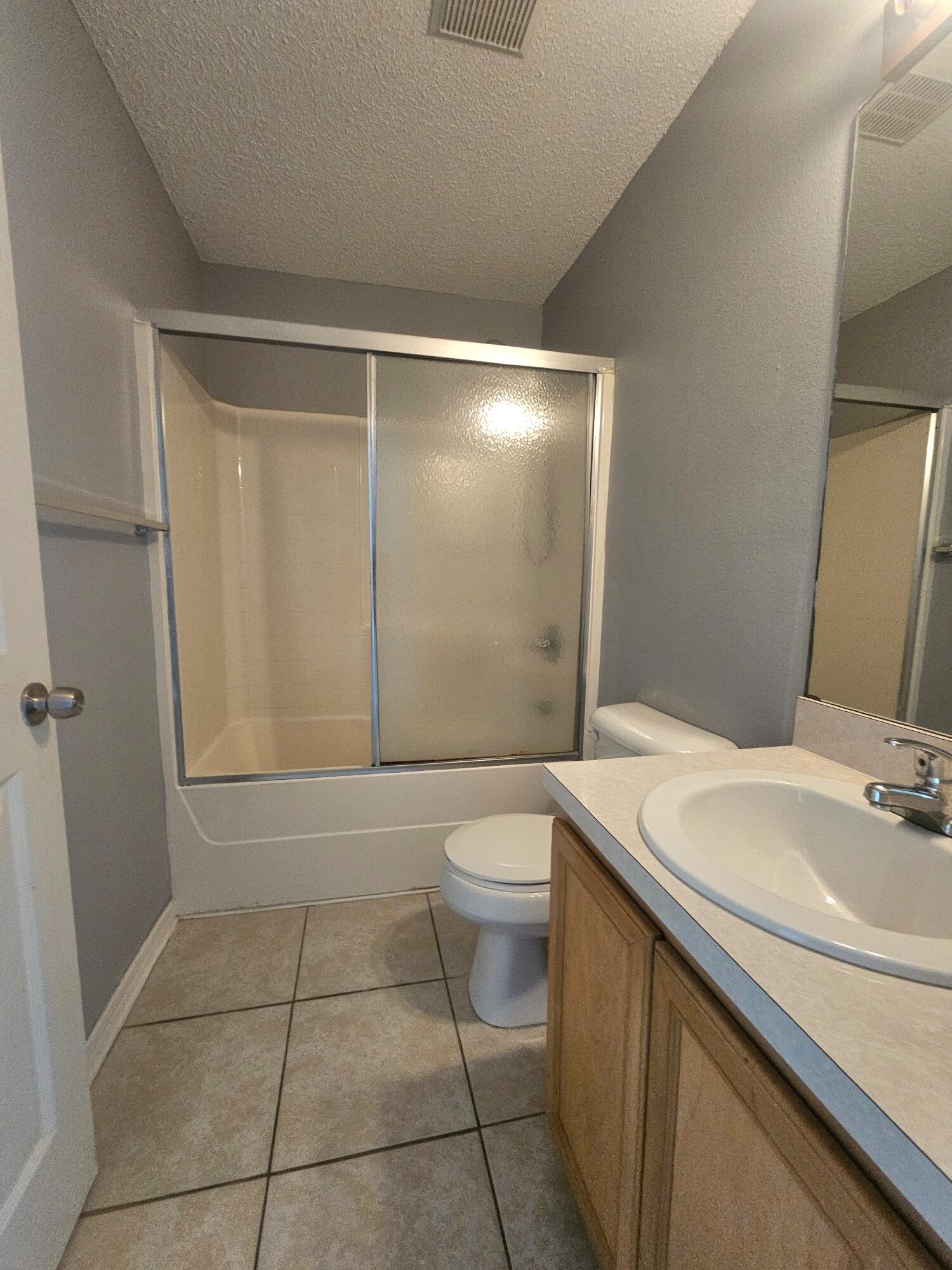 PORT ST LUCIE SECTION 9 - Residential Lease